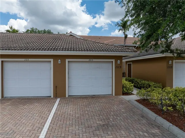 1113 Winding Pines Cir 205, Cape Coral, Florida 33909