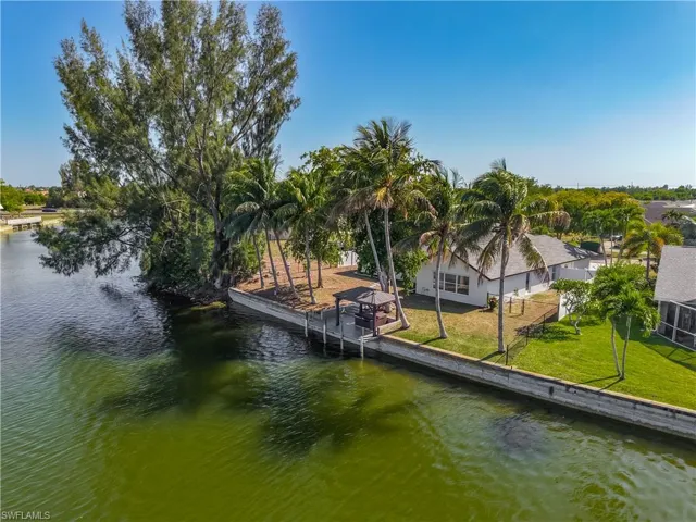 2503  Aviation  PKWY, Cape Coral, FL 33904