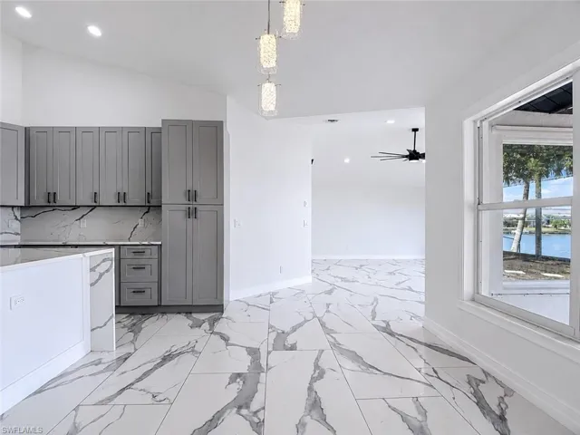 2503  Aviation  PKWY, Cape Coral, FL 33904