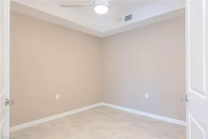 Den