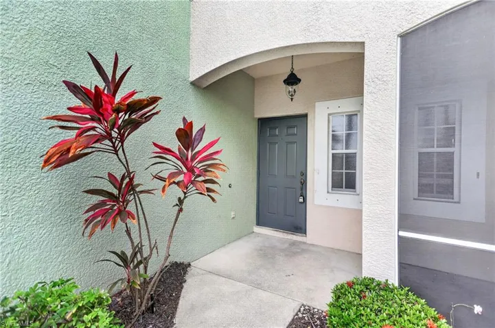 3610 Pine Oak Cir 106, Fort Myers, Florida 33916