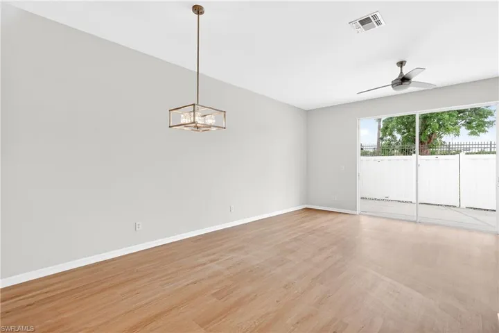 3610 Pine Oak Cir 106, Fort Myers, Florida 33916