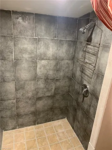 2378  Tucker  LN, North Fort Myers, FL 33917