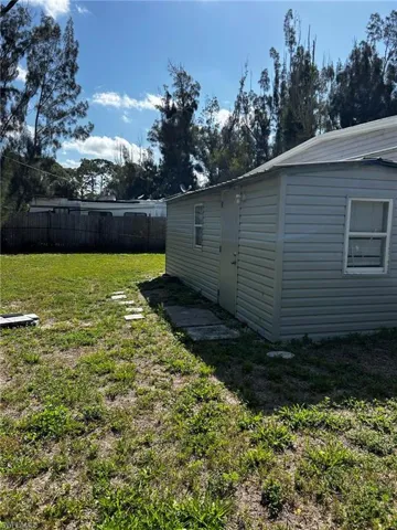 2378  Tucker  LN, North Fort Myers, FL 33917