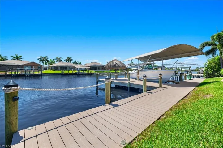 Dock & Covered Lift