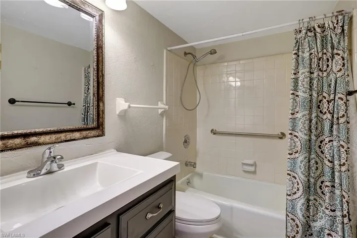 4906 Victoria Dr # 209, Cape Coral, Florida 33904