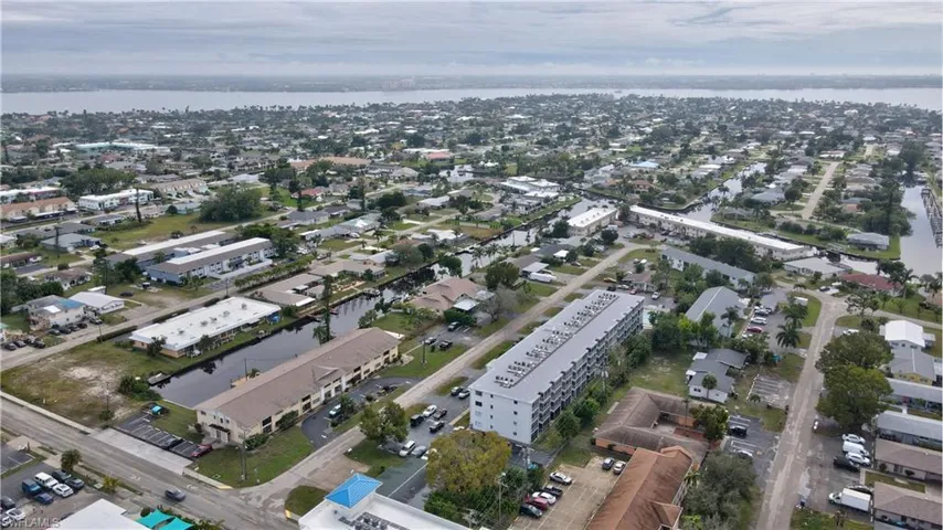 4906 Victoria Dr # 209, Cape Coral, Florida 33904