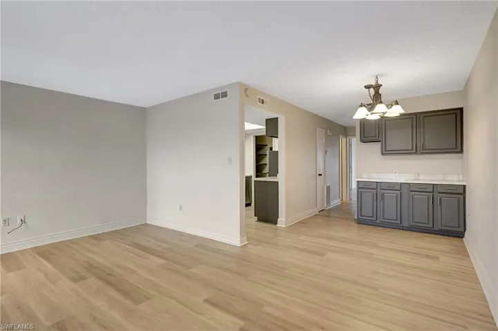 4906 Victoria Dr # 209, Cape Coral, Florida 33904