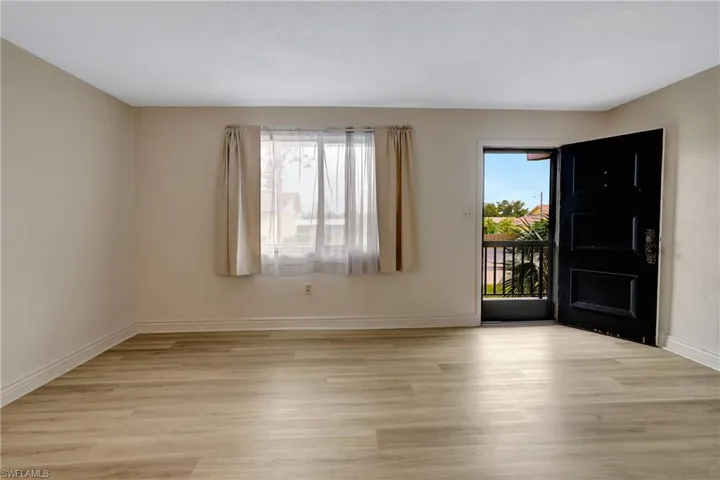 4906 Victoria Dr # 209, Cape Coral, Florida 33904