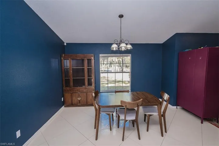 270  2nd SE ST, Naples, FL 34117