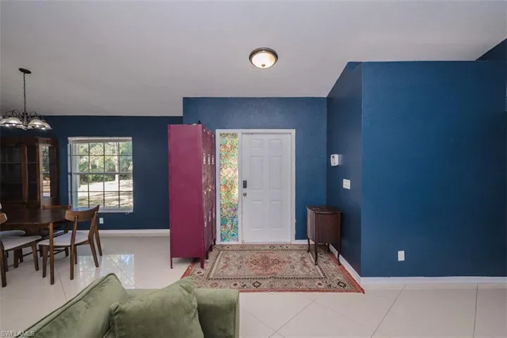 270  2nd SE ST, Naples, FL 34117