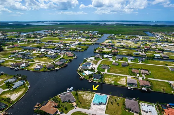 OVERSIZE SOUTHERN rear Exposure Gulf Access lot with NEW (12/2021) 121' SEAWALL - BIG WATER VIEWS