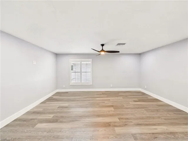 567 13th St N, Naples, Florida 34102