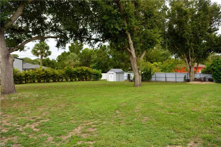 112  Jefferson  AVE, Lehigh Acres, FL 33936