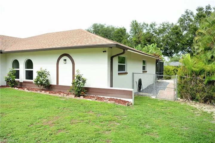 112  Jefferson  AVE, Lehigh Acres, FL 33936