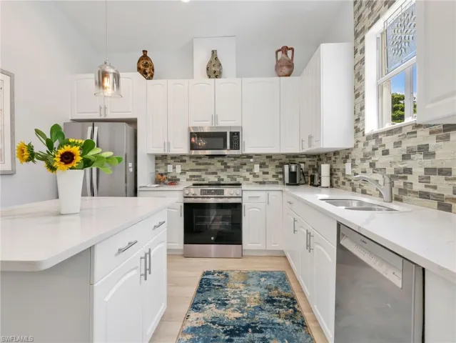 24921 Divot Dr, Bonita Springs, Florida 34135