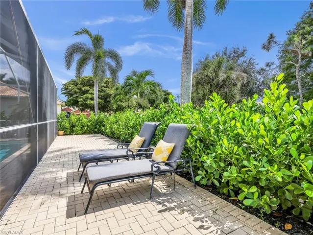 24921 Divot Dr, Bonita Springs, Florida 34135