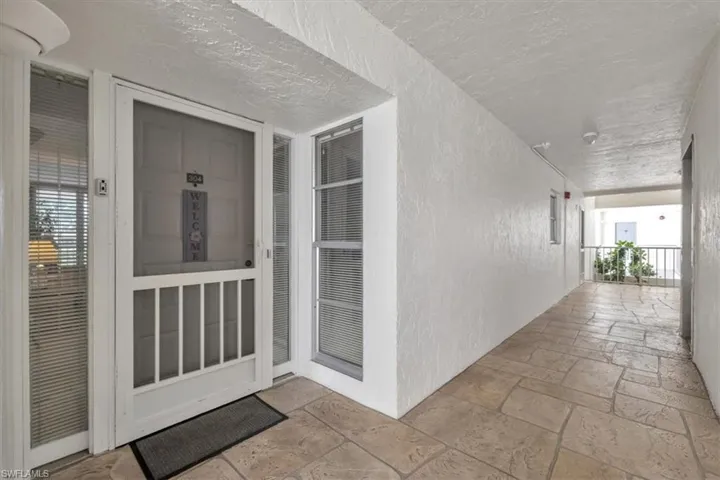 Front Entry to Unit #304