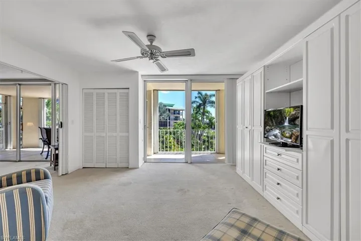 848 Collier Ct 304, Marco Island, Florida 34145