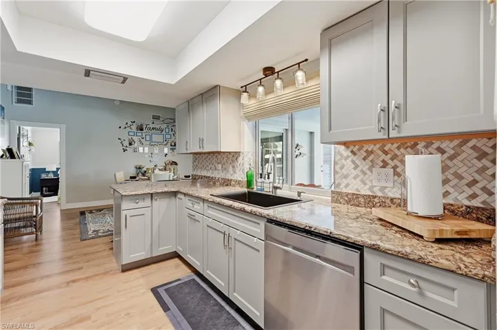 7219 Reymoor Dr, North Fort Myers, Florida 33917