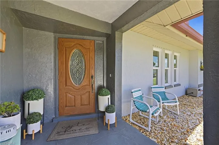 7219 Reymoor Dr, North Fort Myers, Florida 33917