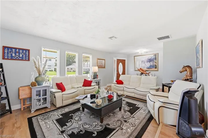 7219 Reymoor Dr, North Fort Myers, Florida 33917