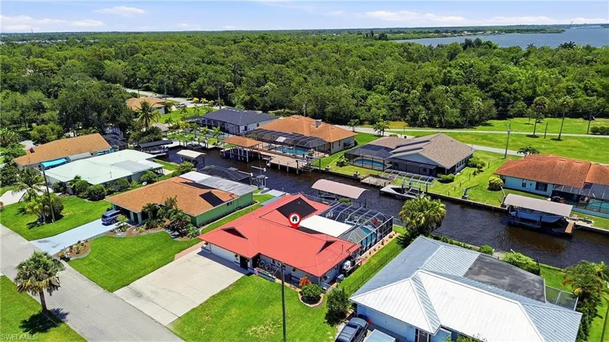 7219 Reymoor Dr, North Fort Myers, Florida 33917