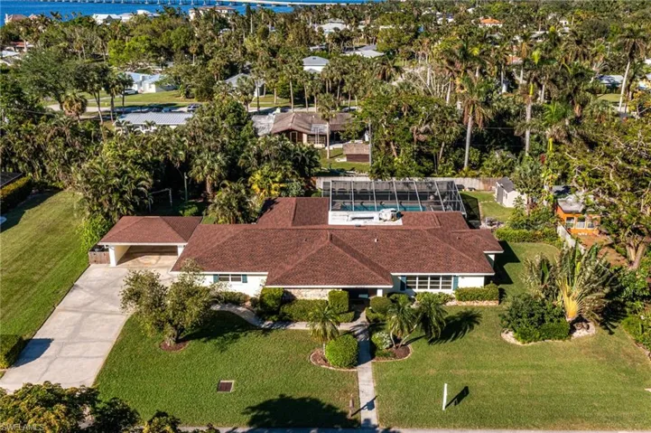 1241  Logan  LN, Fort Myers, FL 33919