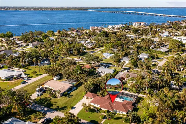 1241  Logan  LN, Fort Myers, FL 33919