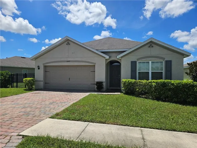 10517  Canal Brook  LN, Lehigh Acres, FL 33936
