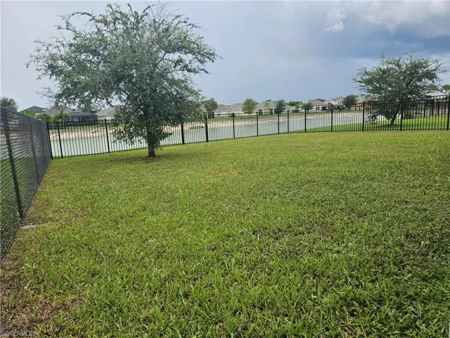 10517  Canal Brook  LN, Lehigh Acres, FL 33936