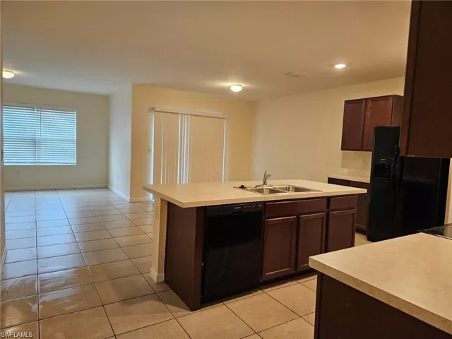 10517  Canal Brook  LN, Lehigh Acres, FL 33936