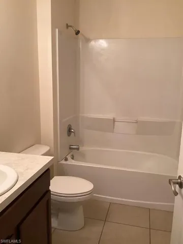 10517  Canal Brook  LN, Lehigh Acres, FL 33936