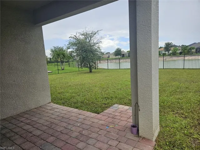 10517  Canal Brook  LN, Lehigh Acres, FL 33936