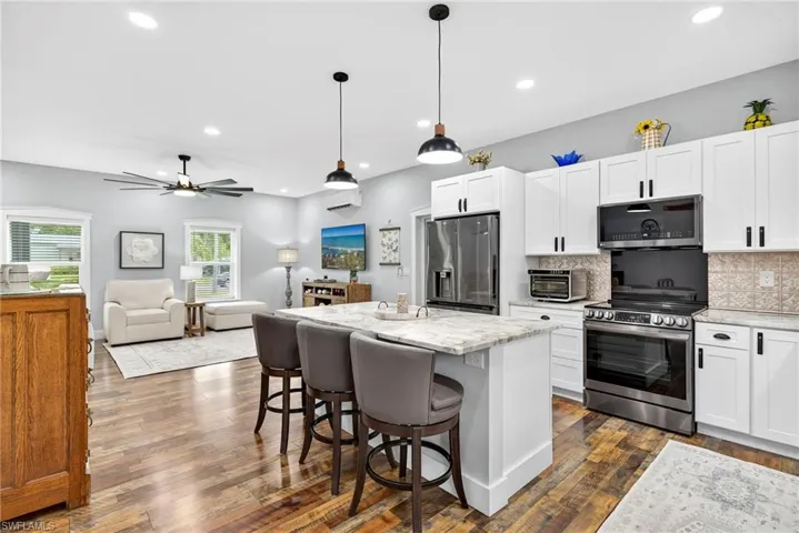 3824 Helms Ct, Fort Myers, Florida 33905