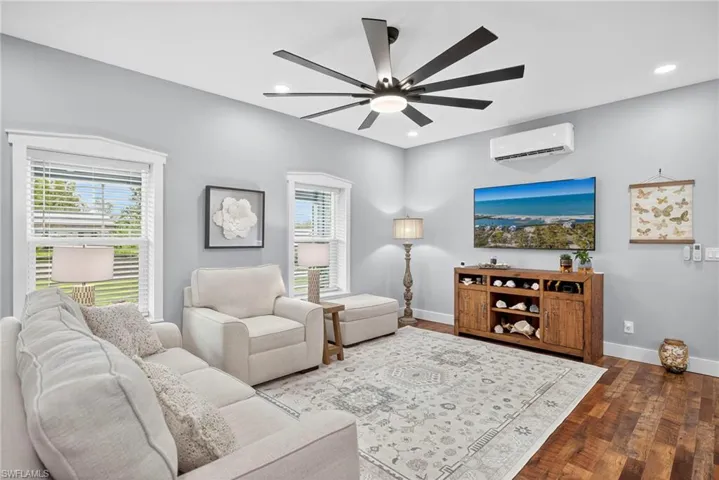 3824 Helms Ct, Fort Myers, Florida 33905