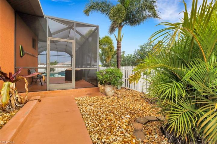 2613 SW 22nd PL, CAPE CORAL FL 33914