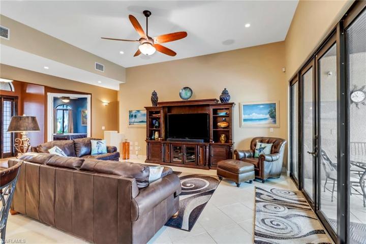 2613 SW 22nd PL, CAPE CORAL FL 33914