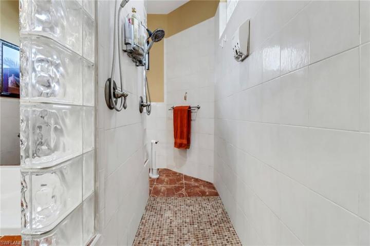 2613 SW 22nd PL, CAPE CORAL FL 33914
