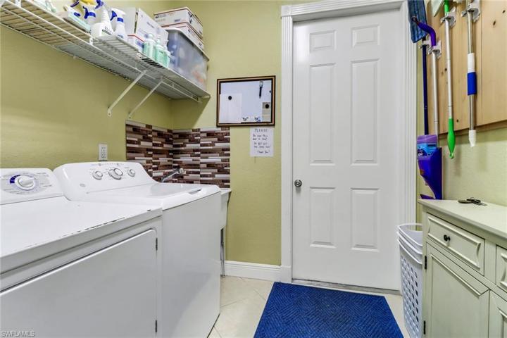 2613 SW 22nd PL, CAPE CORAL FL 33914