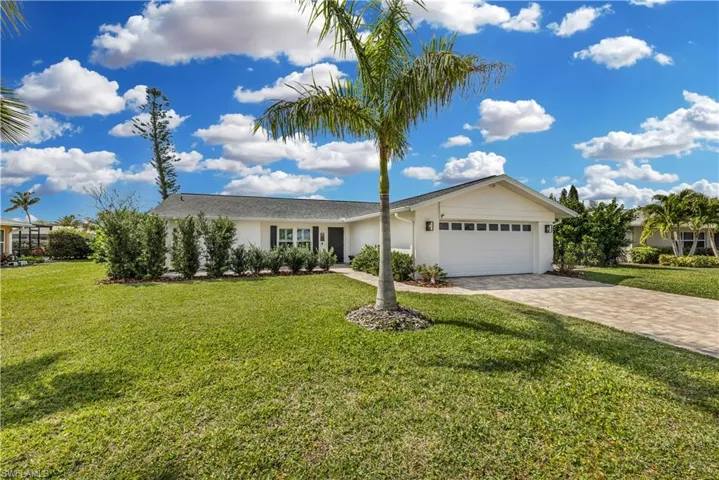 5541  Amoroso  DR, Fort Myers, FL 33919