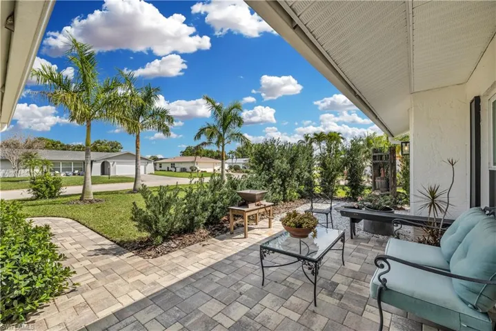 5541  Amoroso  DR, Fort Myers, FL 33919