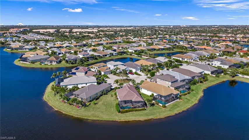 17807  Vaca  CT, Fort Myers, FL 33908