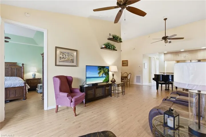 1133 Van Loon Commons Cir 302, Cape Coral, Florida 33909