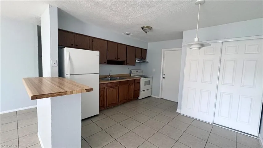 5449 6th Ave 5447, Fort Myers, Florida 33907
