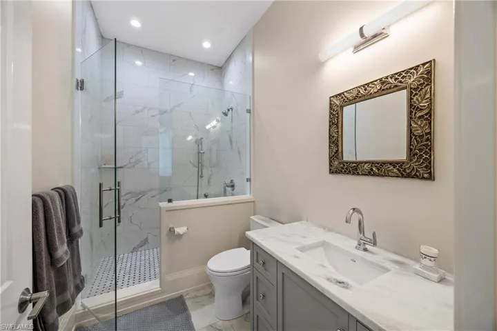 Rear bedroom ensuite bathroom.