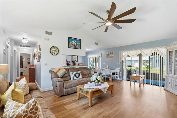 2501 SW 52nd  TER, Cape Coral, FL 33914