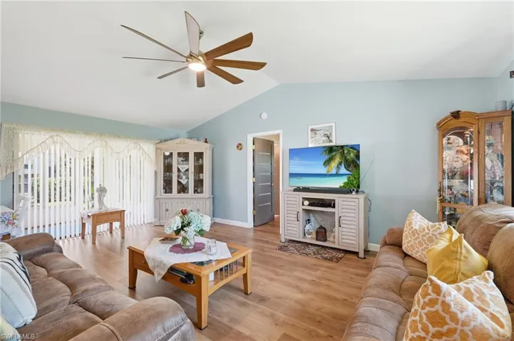 2501 SW 52nd  TER, Cape Coral, FL 33914
