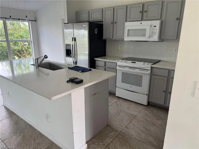 3819 24th St W, Lehigh Acres, Florida 33971
