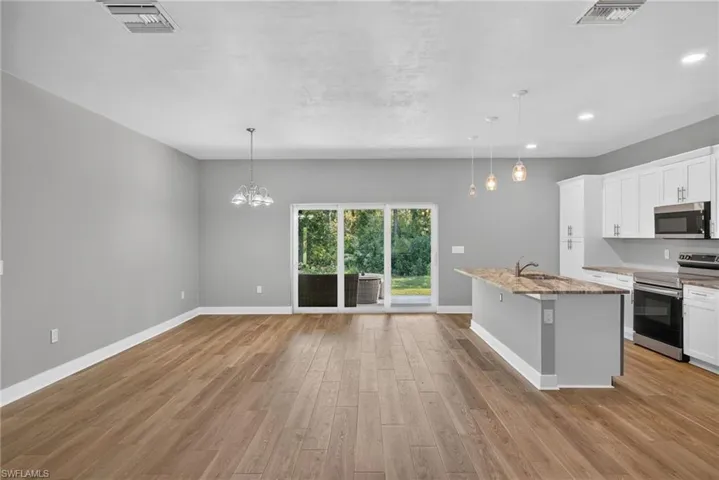 2010 Robert Ave, Alva, Florida 33920